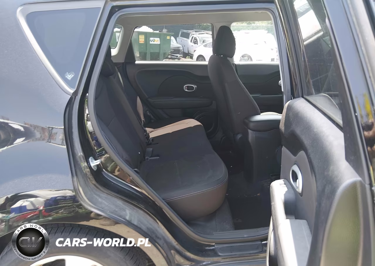 2018 Kia Soul VIN:KNDJN2A23J7900496 - 8