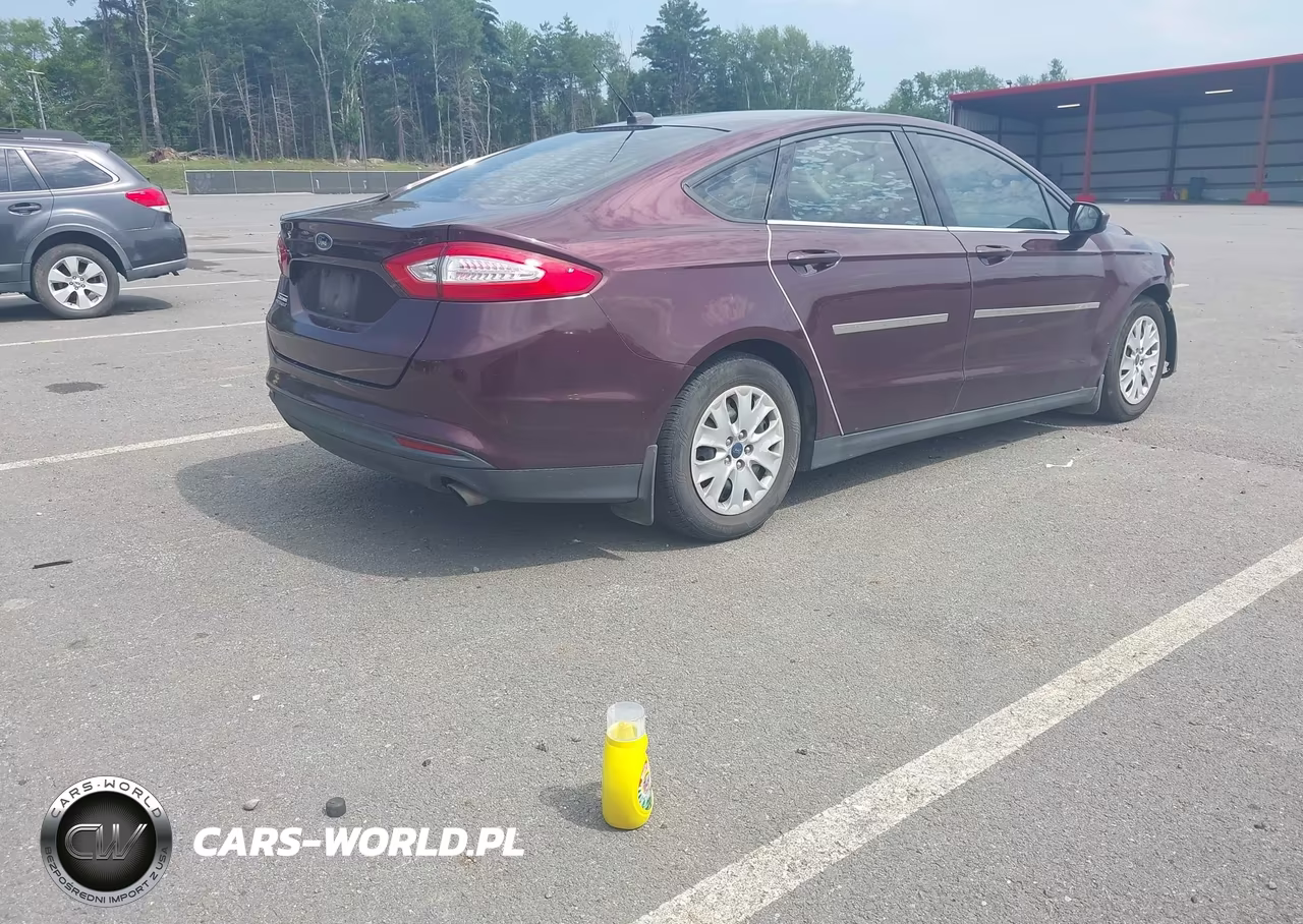 2013 Ford Fusion S VIN:3FA6P0G71DR190069 - 4