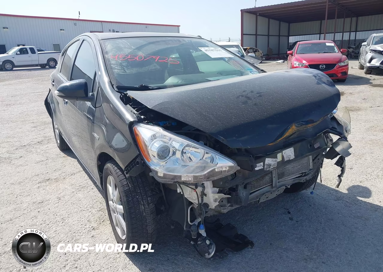 2013 Toyota Prius C Four