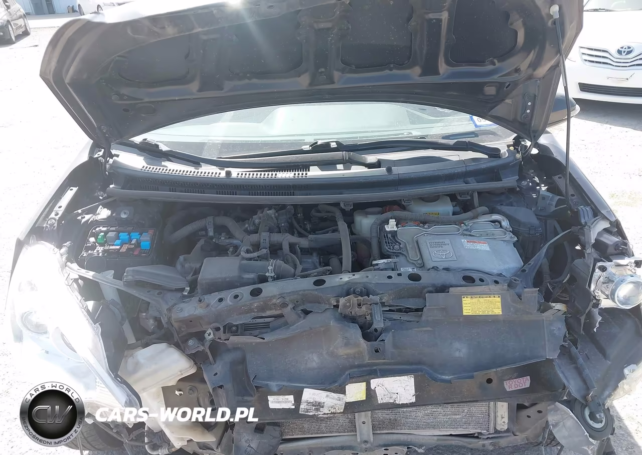 2013 Toyota Prius C Four VIN:JTDKDTB3XD1539117 - 10