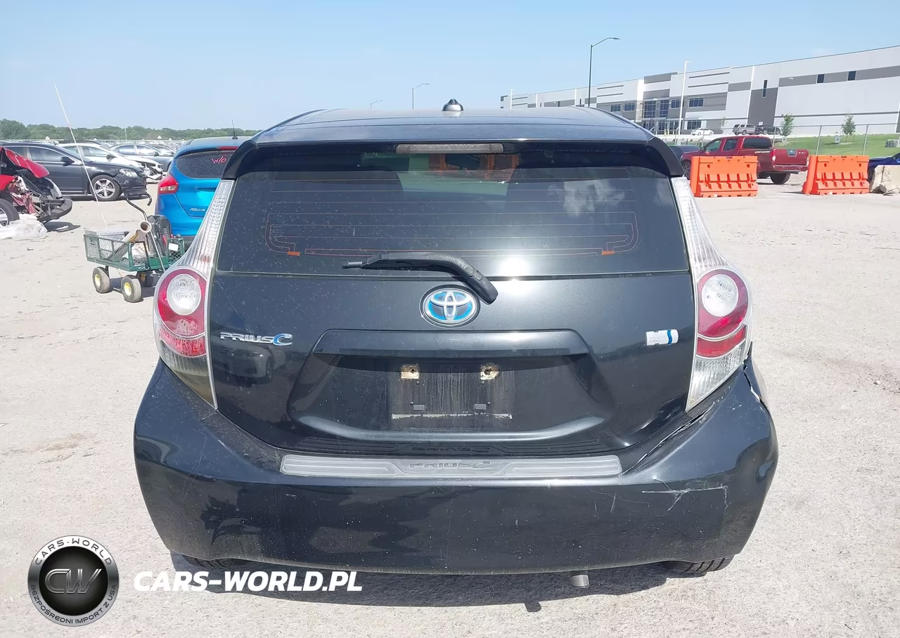 2013 Toyota Prius C Four VIN:JTDKDTB3XD1539117 - 17