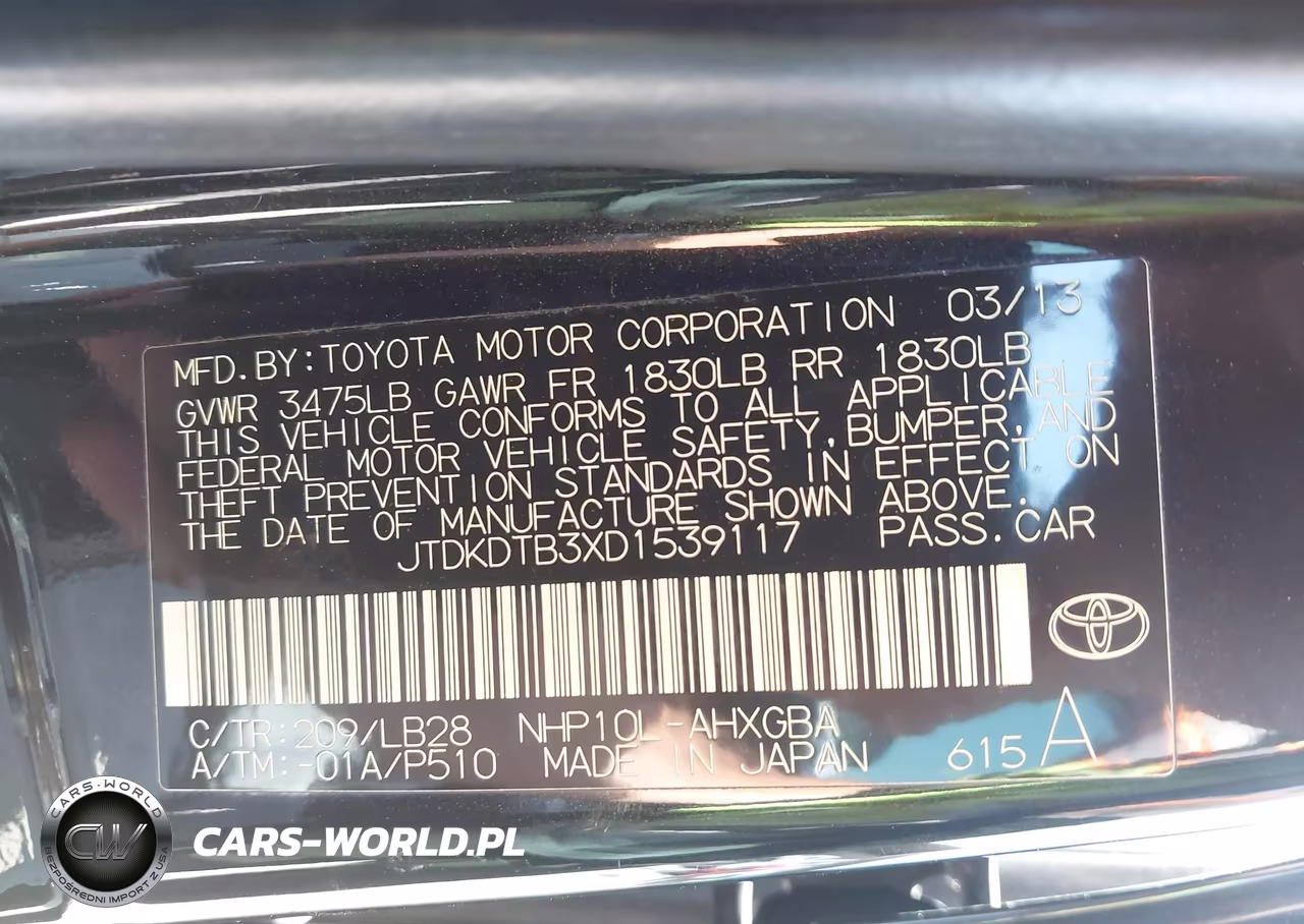 2013 Toyota Prius C Four VIN:JTDKDTB3XD1539117 - 9