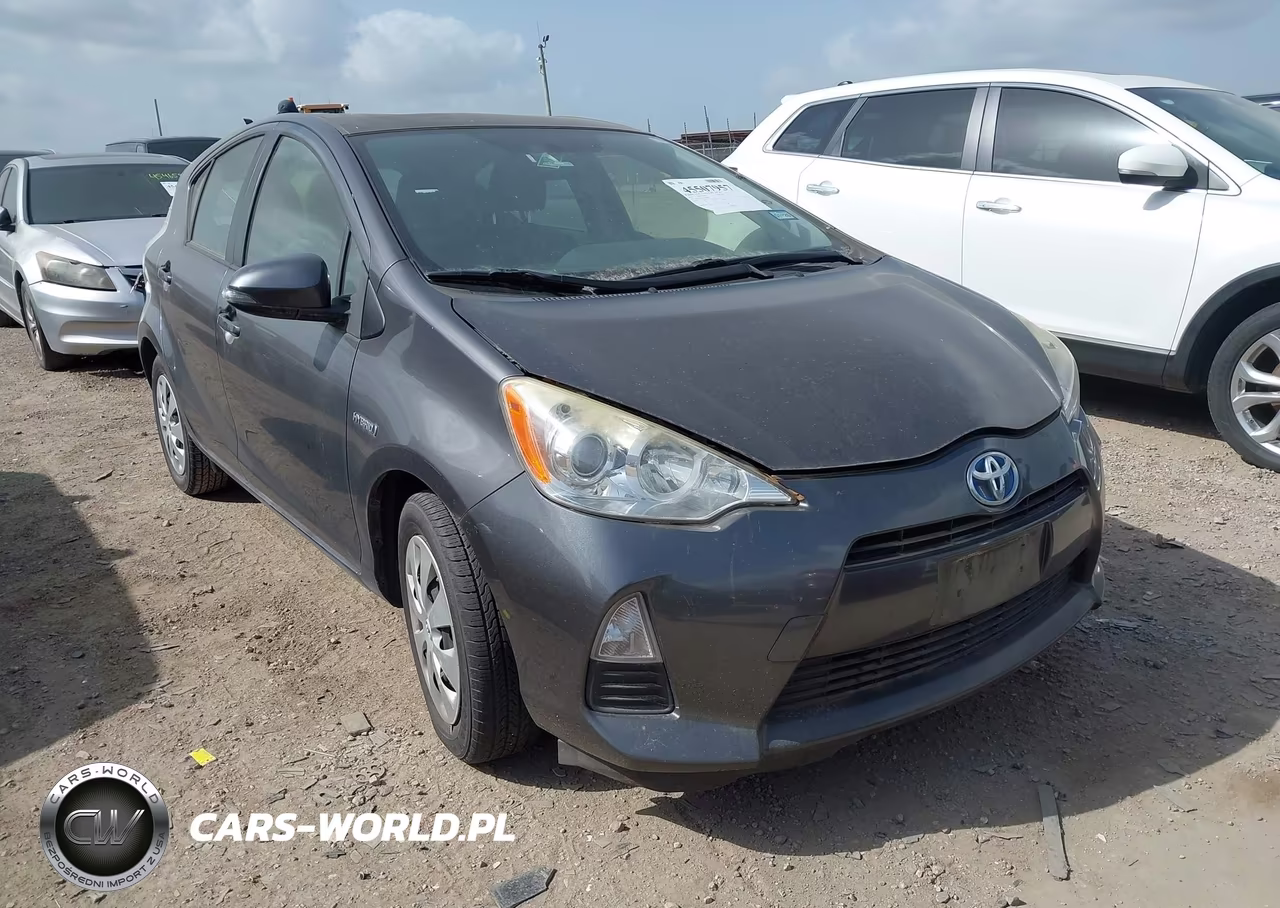 2014 Toyota Prius C Two