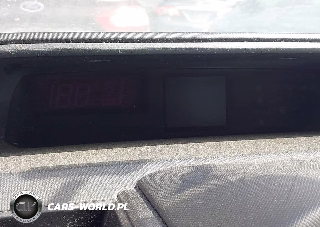 2014 Toyota Prius C Two VIN:JTDKDTB3XE1083024 - 15