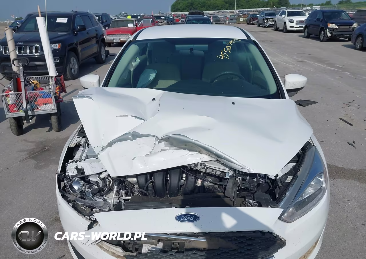 2018 Ford Focus Se VIN:1FADP3F20JL234233 - 12