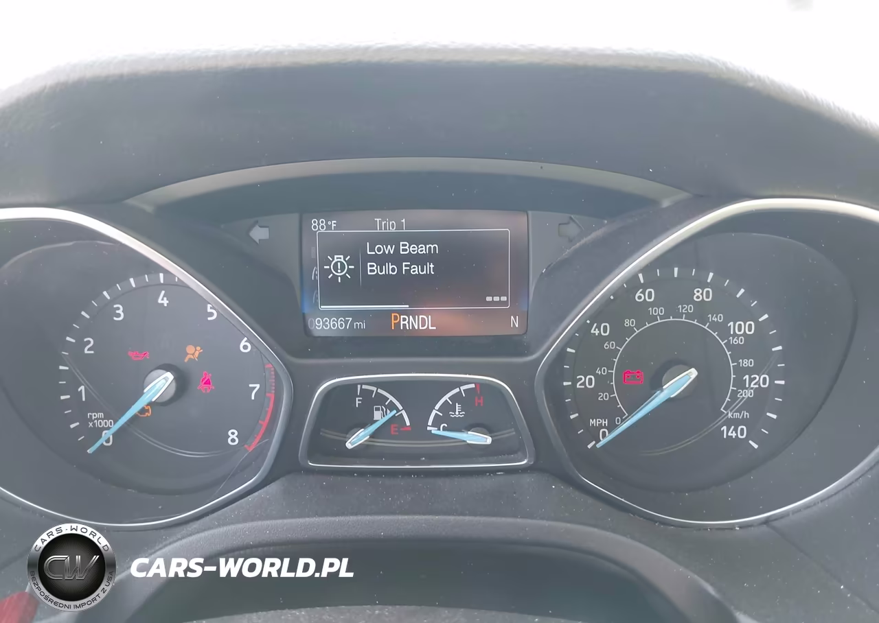 2018 Ford Focus Se VIN:1FADP3F20JL234233 - 7