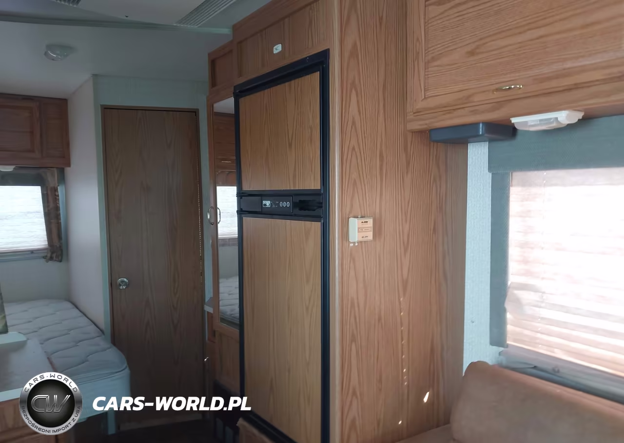 1998 Chevrolet Cutaway Rv VIN:1GBJG31J7W1028295 - 15