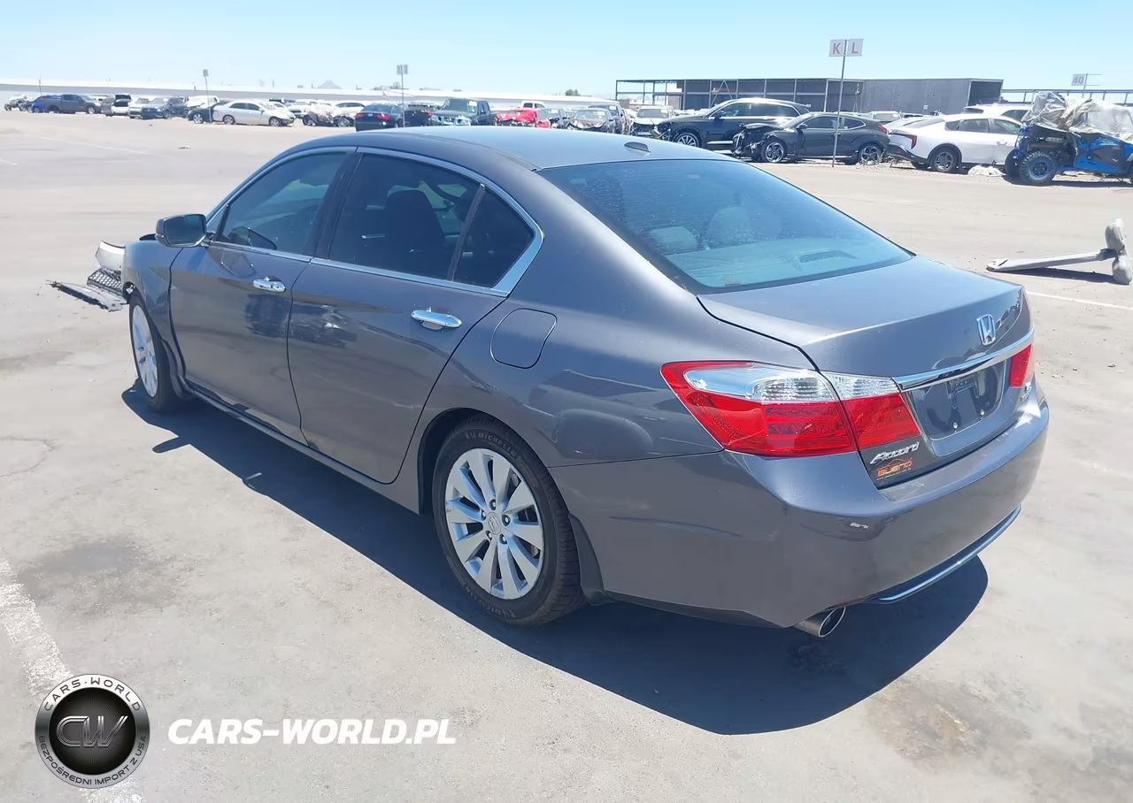 2013 Honda Accord Touring VIN:1HGCR3F96DA038702 - 3