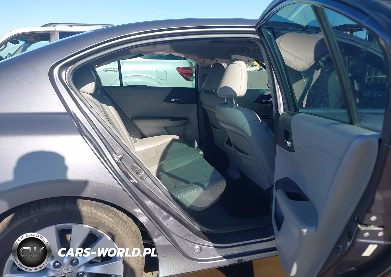 2013 Honda Accord Touring VIN:1HGCR3F96DA038702 - 8