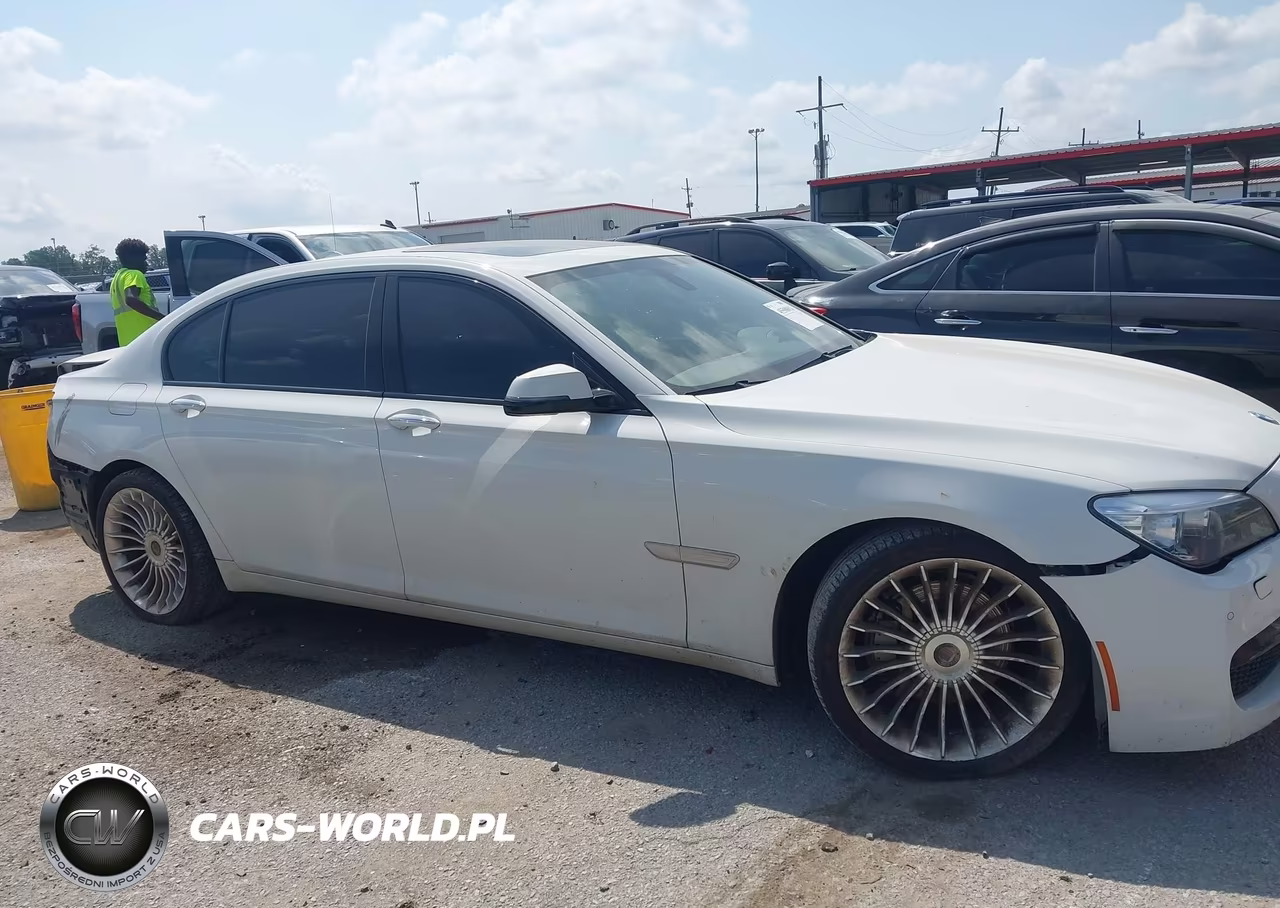 2015 BMW 740Li xDrive VIN:WBAYF4C56FGS99409 - 13