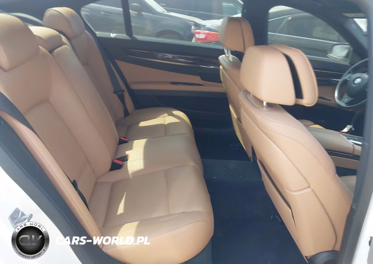 2015 BMW 740Li xDrive VIN:WBAYF4C56FGS99409 - 8