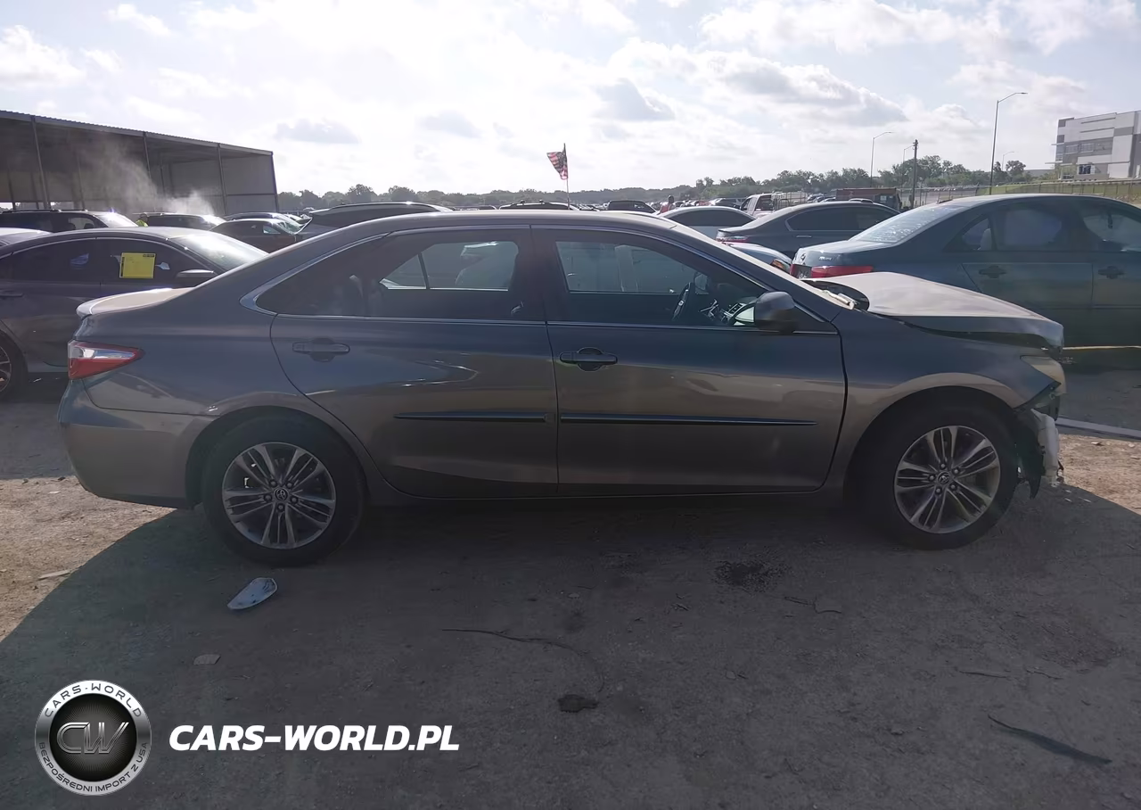 2016 Toyota Camry Se VIN:4T1BF1FK8GU165444 - 14