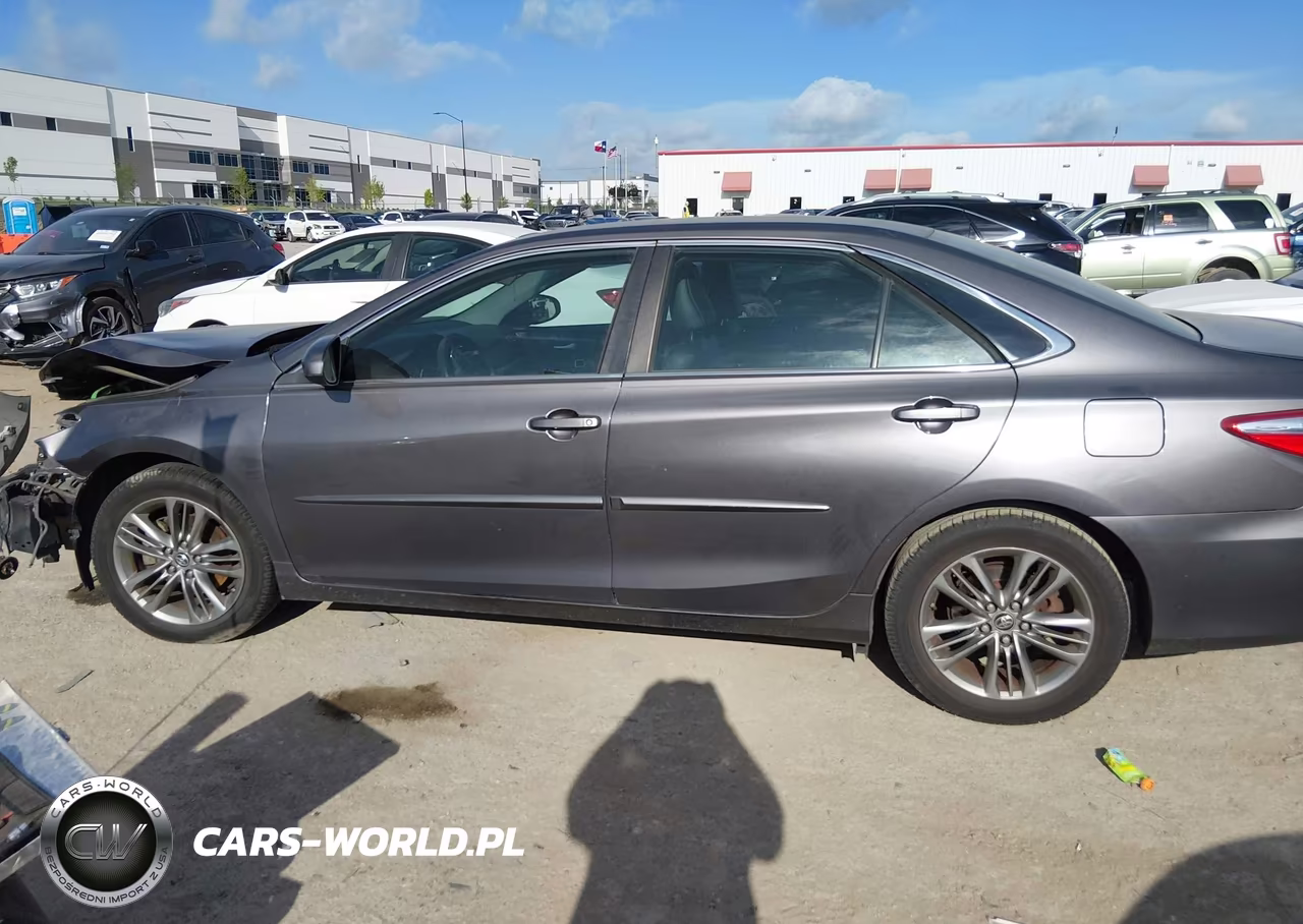 2016 Toyota Camry Se VIN:4T1BF1FK8GU165444 - 15