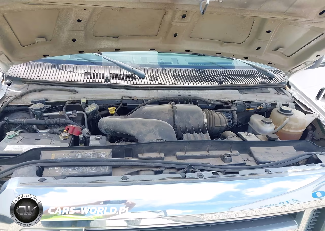 2009 Ford E-350 Cutaway VIN:1FDSE35L19DA03392 - 9