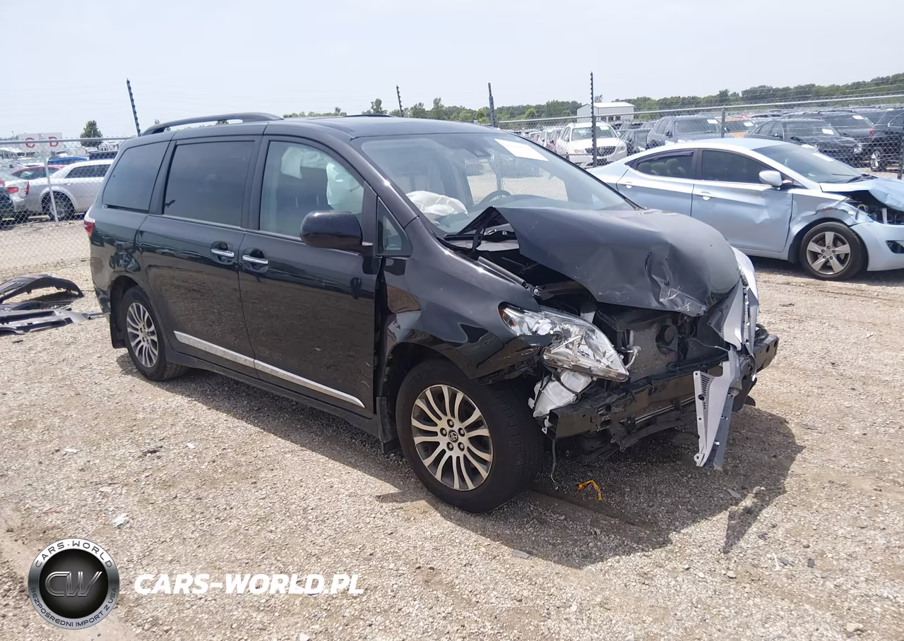 2019 Toyota Sienna Xle 8 Passenger