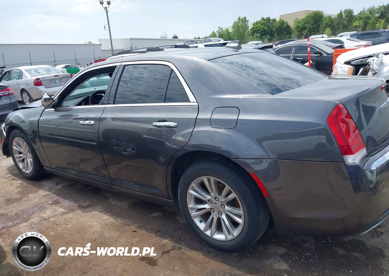 2016 Chrysler 300C VIN:2C3CCAEG3GH151893 - 13