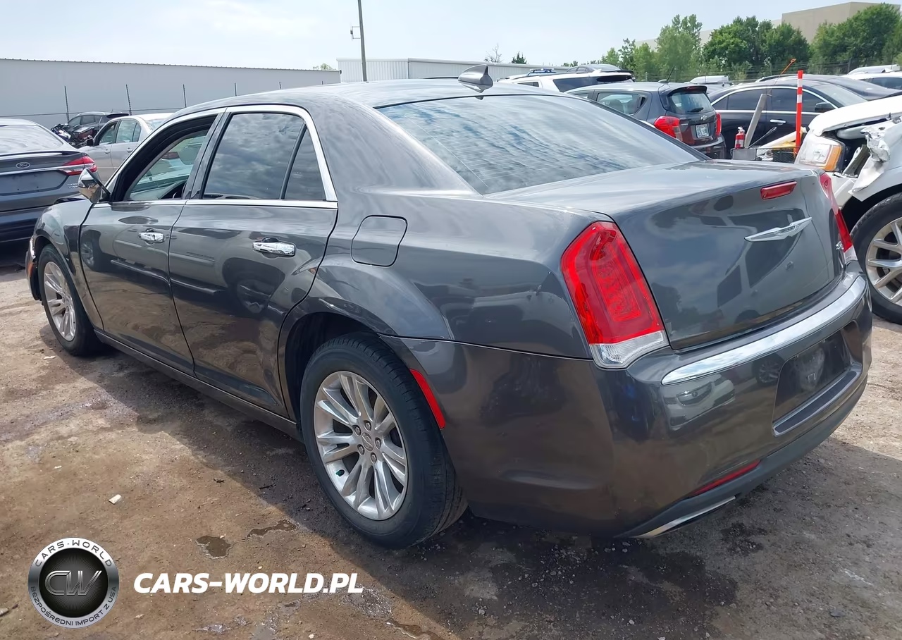 2016 Chrysler 300C VIN:2C3CCAEG3GH151893 - 3