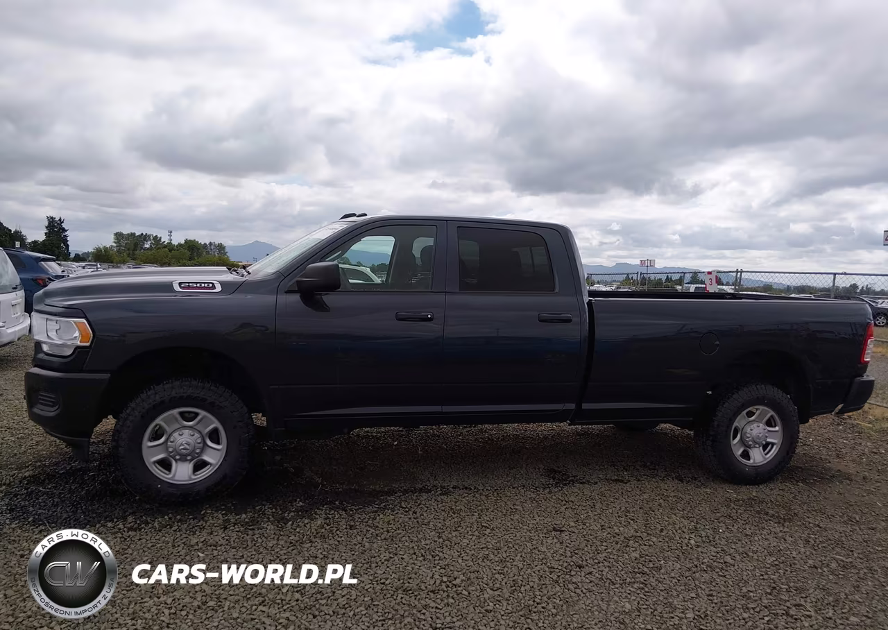 2020 Ram 2500 Tradesman 4X4 8' Box VIN:3C6UR5HJ1LG199942 - 17