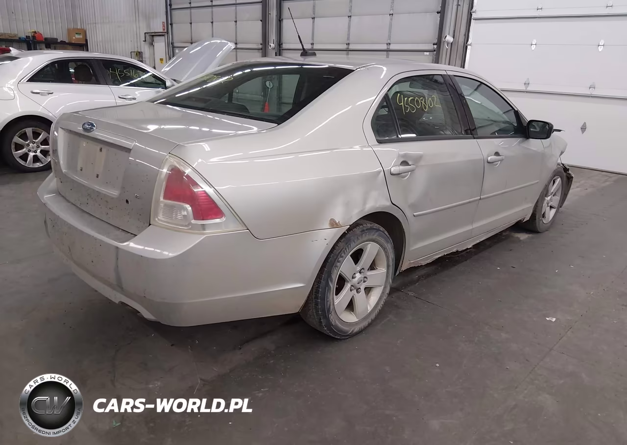 2007 Ford Fusion Se VIN:3FAHP07ZX7R167338 - 4