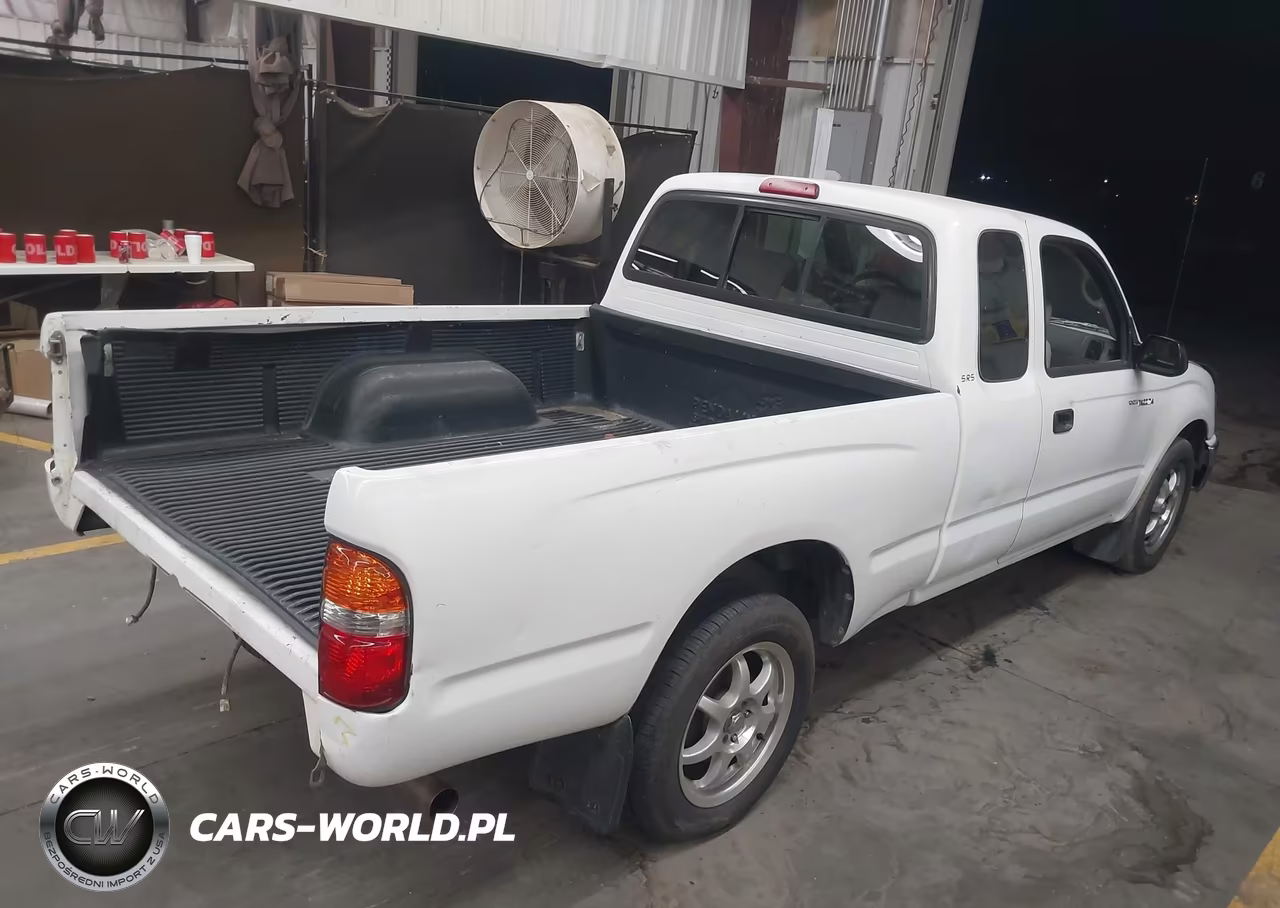 2004 Toyota Tacoma VIN:5TEVL52N74Z317380 - 4