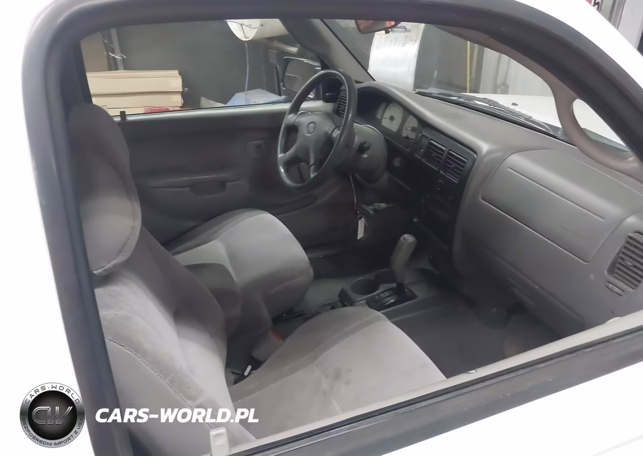 2004 Toyota Tacoma VIN:5TEVL52N74Z317380 - 5