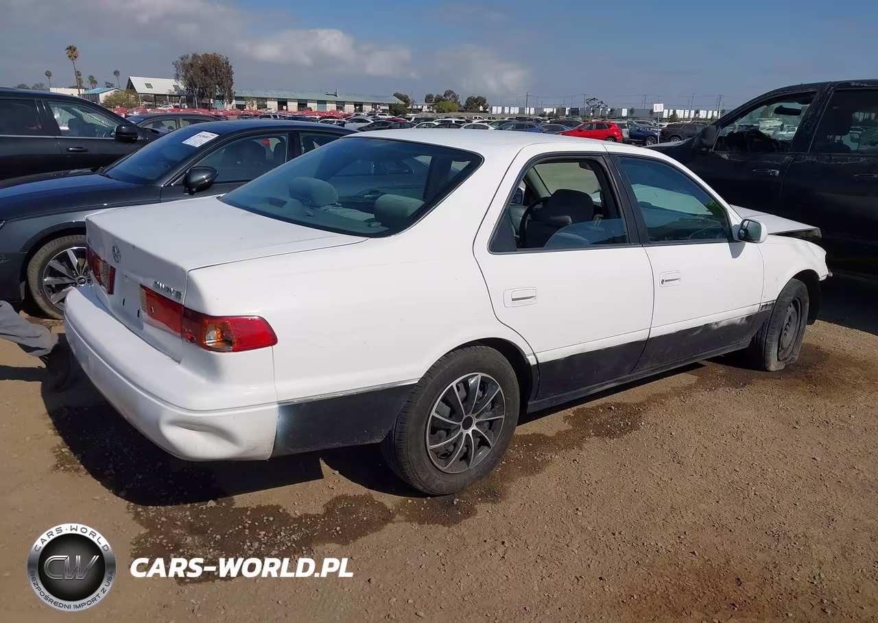 2001 Toyota Camry Le VIN:JT2BG22K610545466 - 4
