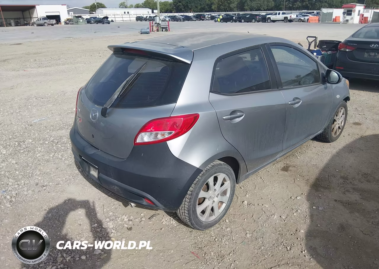 2011 Mazda Mazda2 Touring VIN:JM1DE1HY4B0113715 - 4