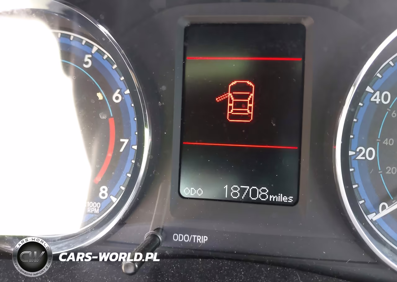 2018 Toyota Corolla L VIN:2T1BURHE0JC030365 - 15
