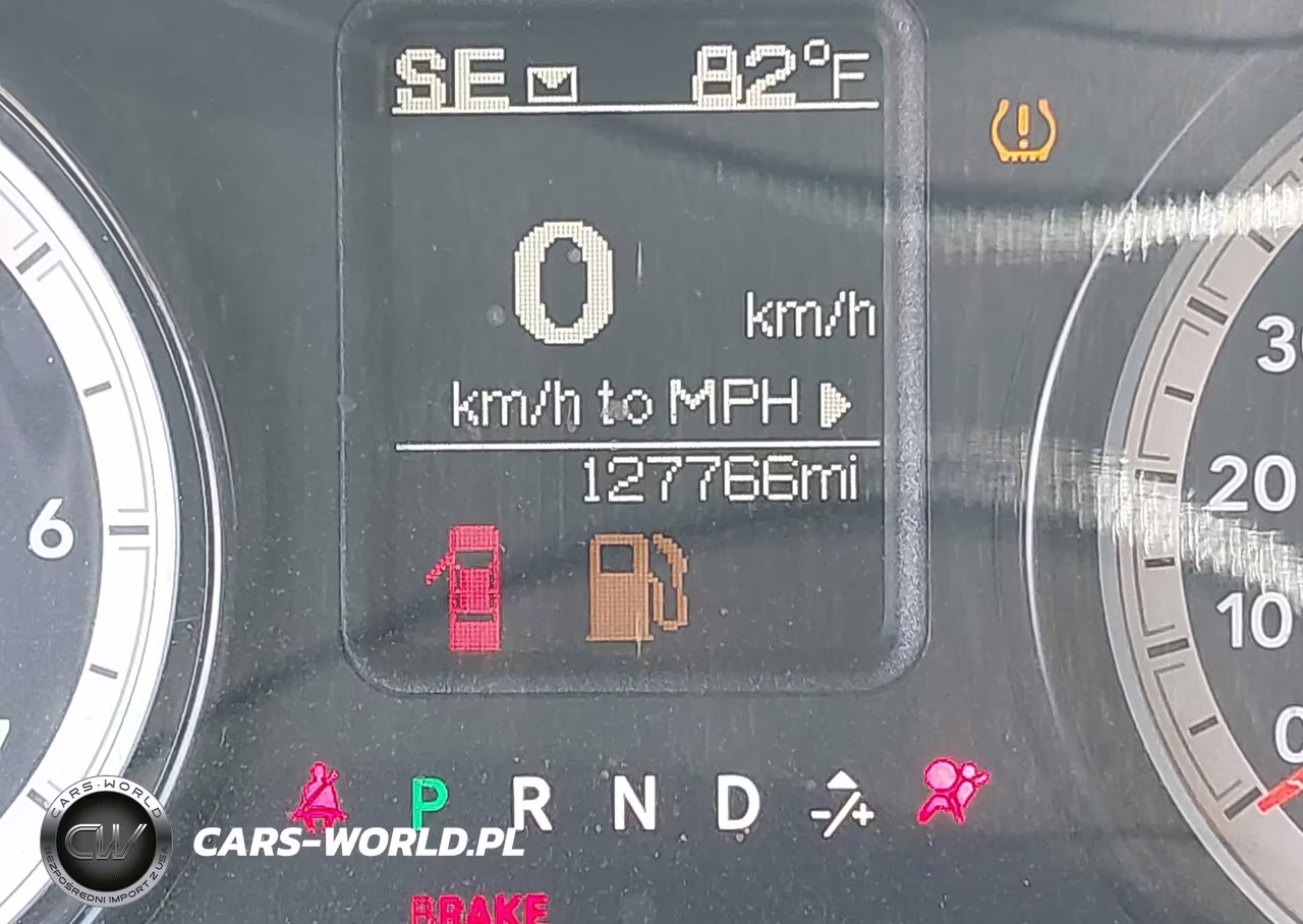2016 Ram 1500 Tradesman VIN:1C6RR6ST0GS128543 - 16