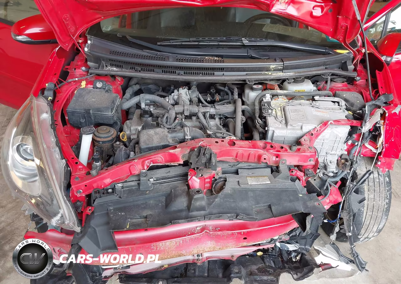 2017 Toyota Prius C Technology VIN:JTDKDTB34H1594765 - 10