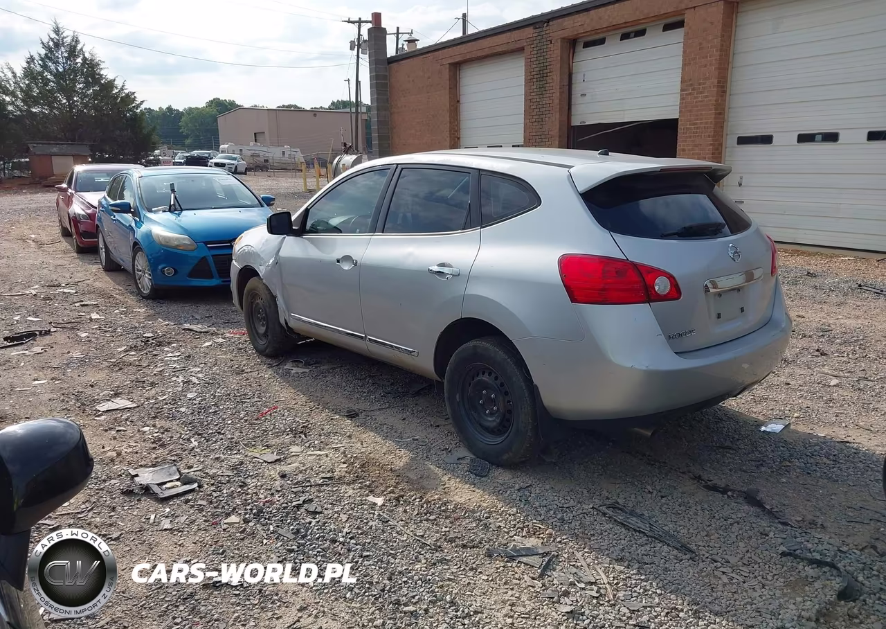2013 Nissan Rogue S VIN:JN8AS5MT8DW520096 - 3