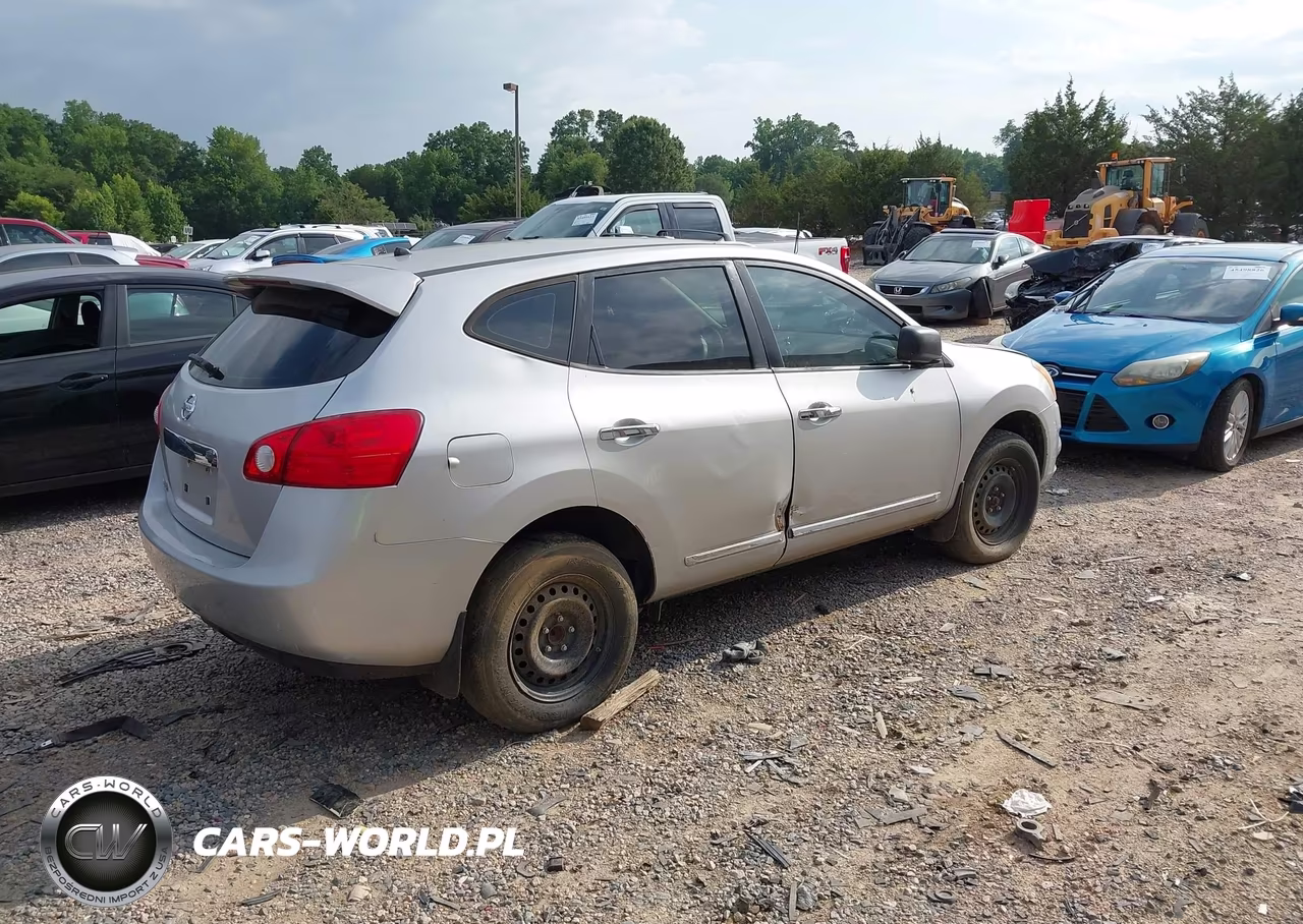 2013 Nissan Rogue S VIN:JN8AS5MT8DW520096 - 4
