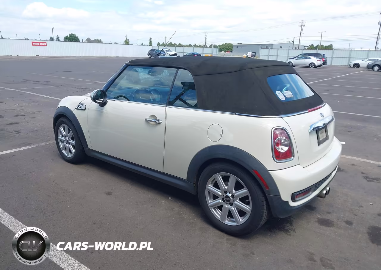 2011 Mini Cooper S VIN:WMWZP3C55BT249033 - 3
