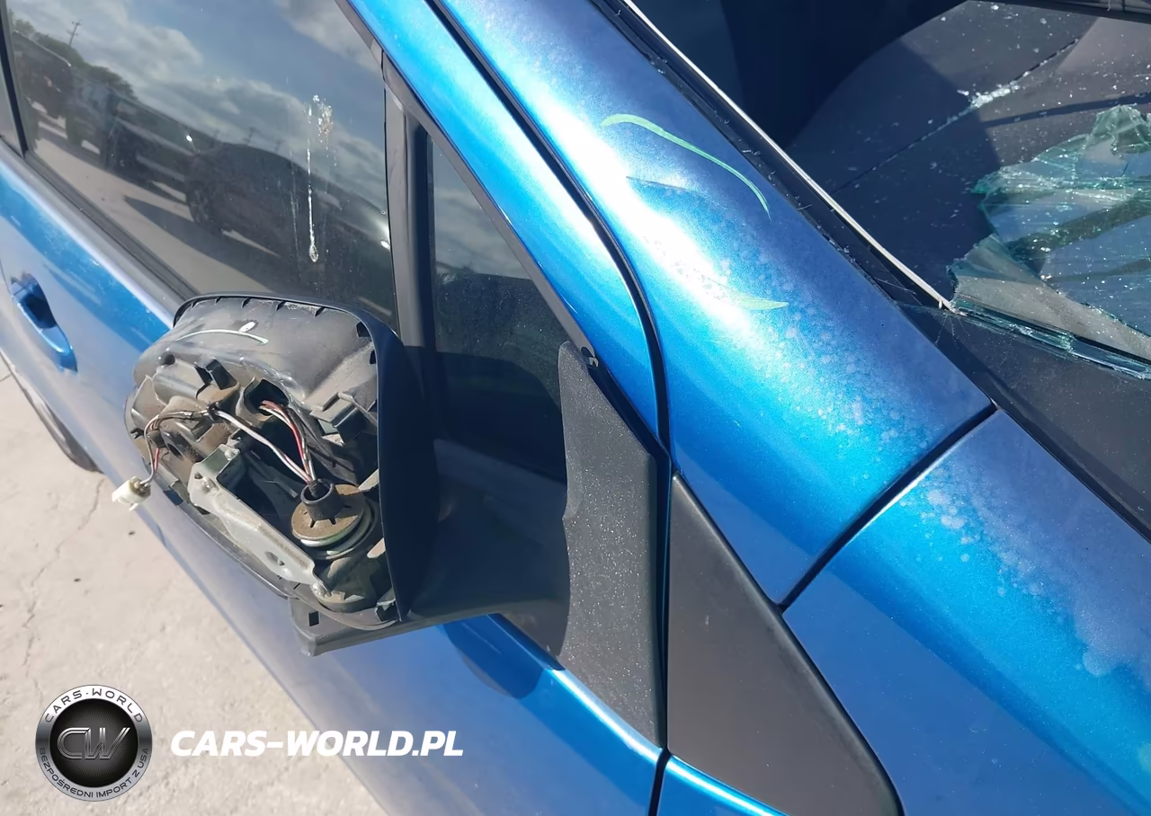 2015 Toyota Prius C Two VIN:JTDKDTB32F1578965 - 18