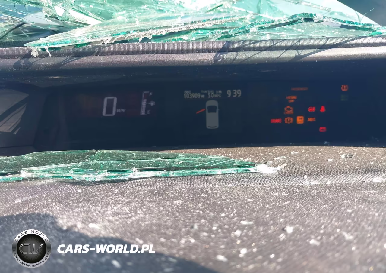 2015 Toyota Prius C Two VIN:JTDKDTB32F1578965 - 7
