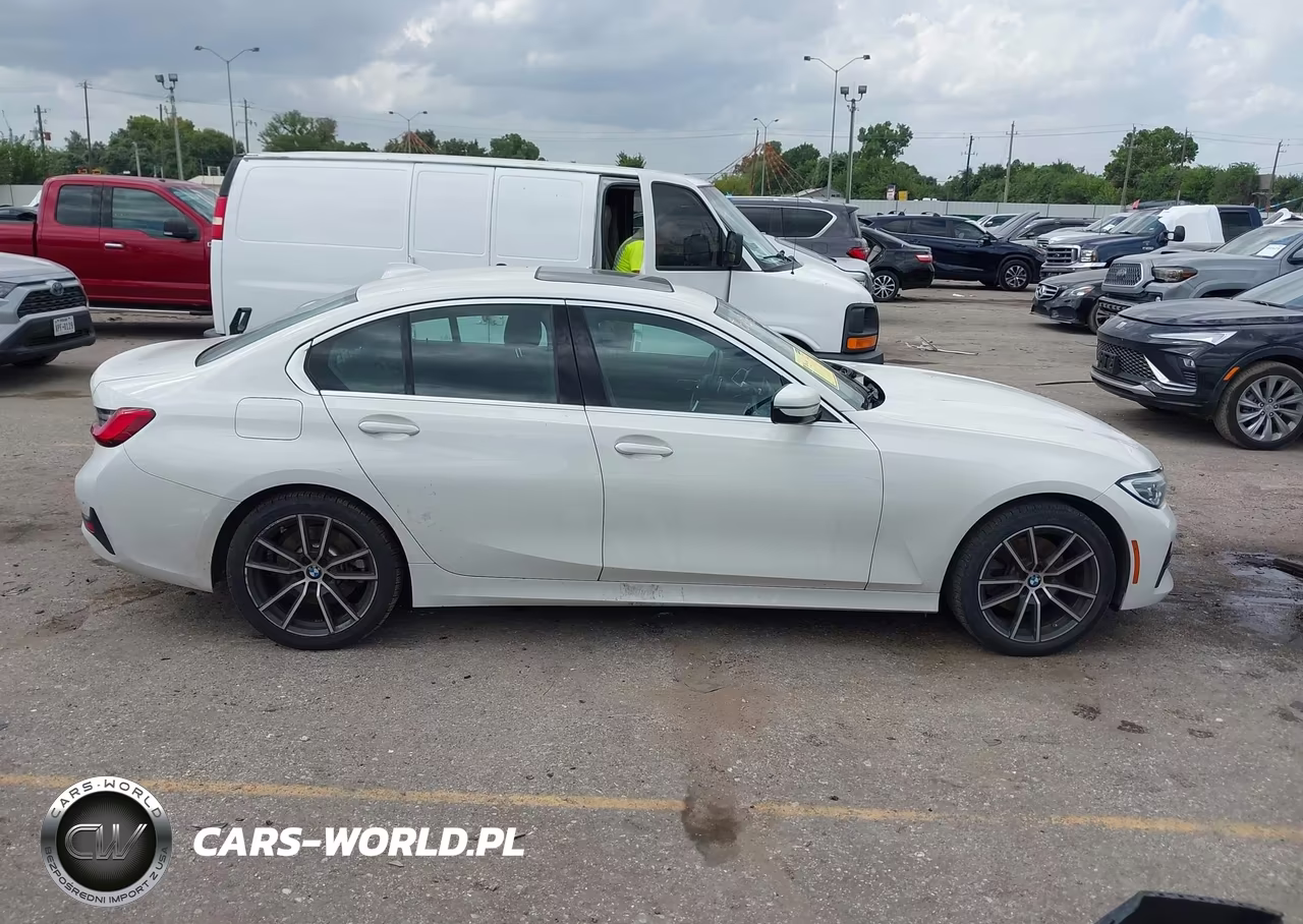 2020 BMW 330I xDrive VIN:3MW5R7J00L8B03669 - 13