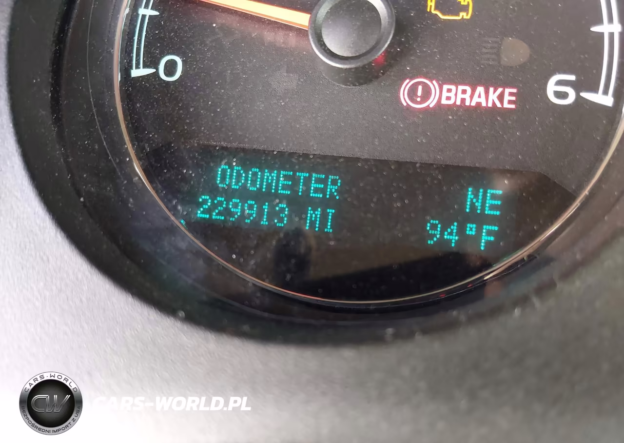 2013 Chevrolet Tahoe Lt VIN:1GNSKBE05DR149813 - 16