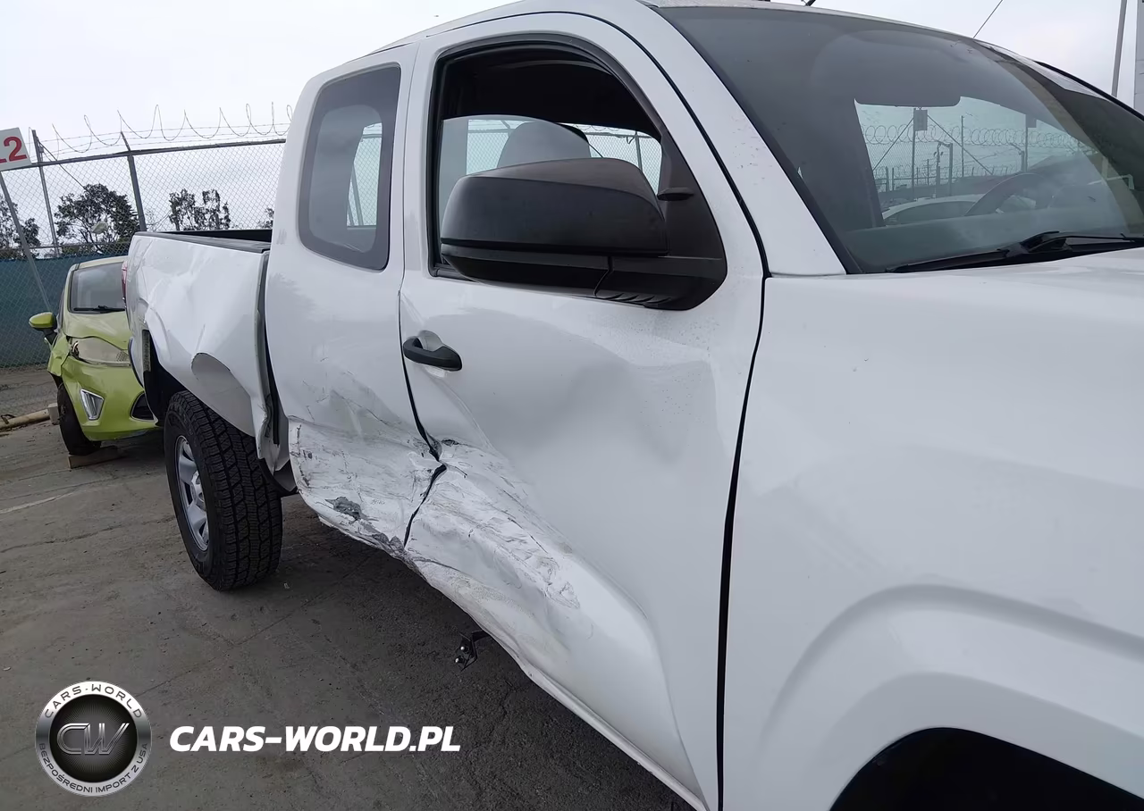2017 Toyota Tacoma Sr VIN:5TFRX5GN8HX100027 - 19