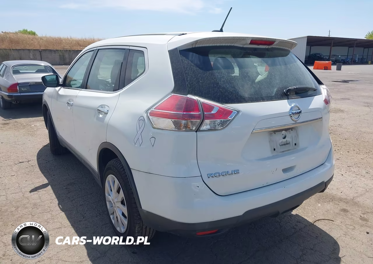 2015 Nissan Rogue S VIN:5N1AT2MT1FC833532 - 3