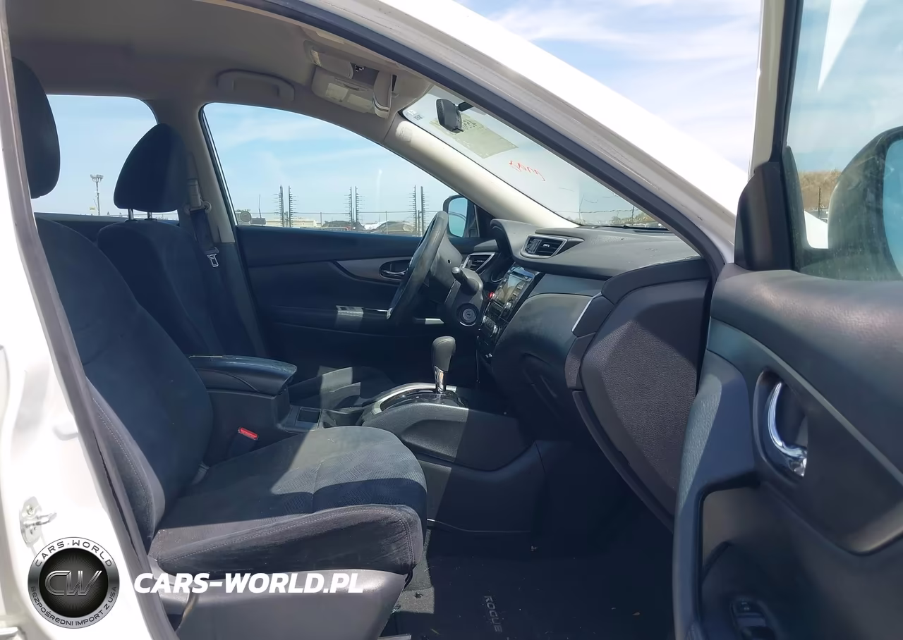 2015 Nissan Rogue S VIN:5N1AT2MT1FC833532 - 5