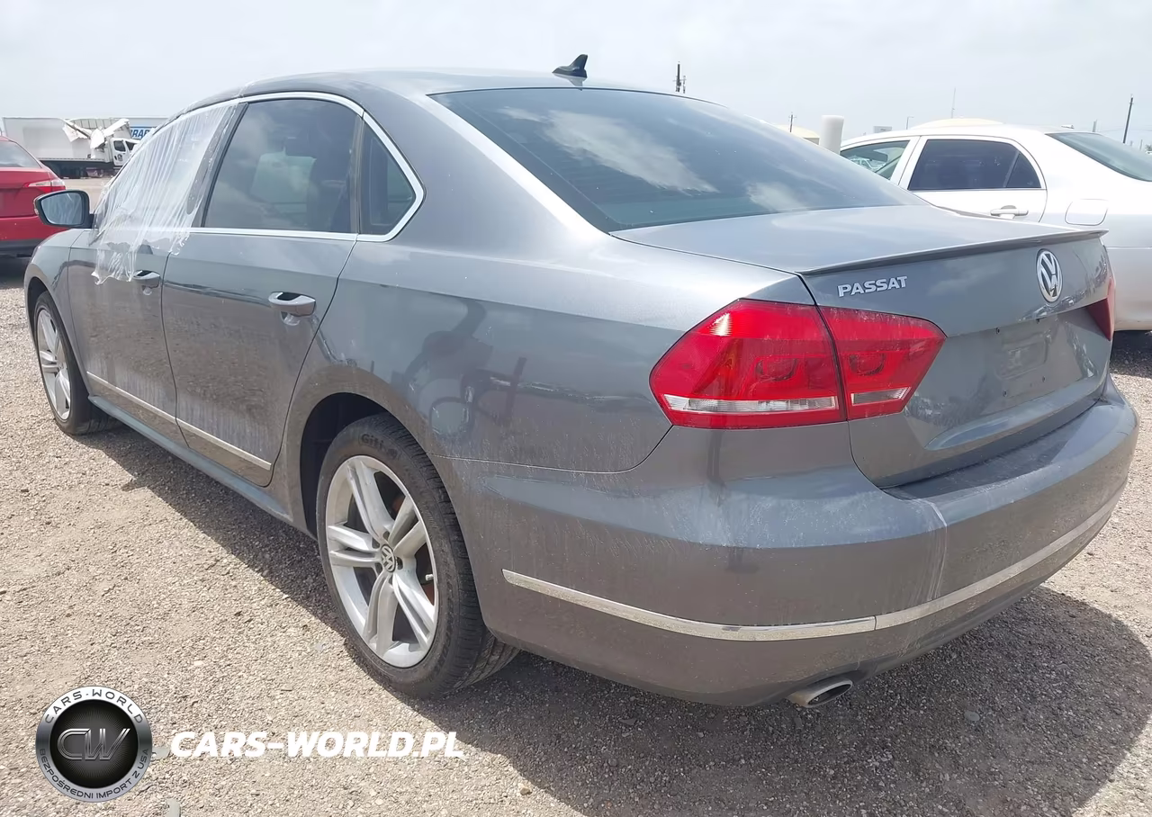 2014 Volkswagen Passat 2.0L Tdi Se VIN:1VWBN7A31EC044152 - 3