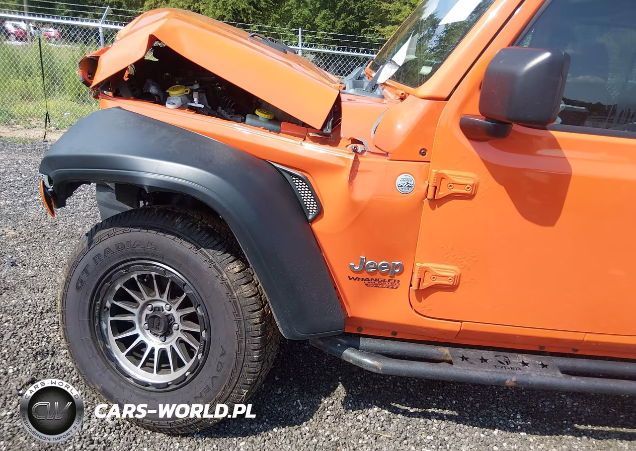 2018 Jeep Wrangler Unlimited Sport 4X4 VIN:1C4HJXDG8JW252576 - 6