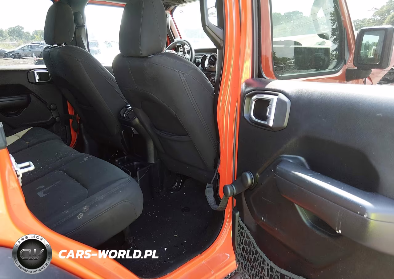 2018 Jeep Wrangler Unlimited Sport 4X4 VIN:1C4HJXDG8JW252576 - 8
