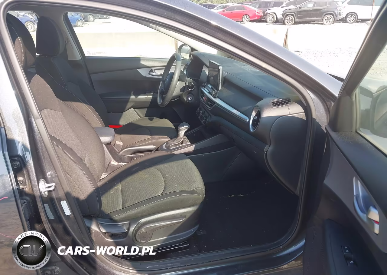2022 Kia Forte Lxs VIN:3KPF24AD0NE442613 - 5