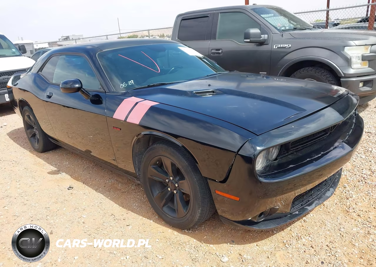 2015 Dodge Challenger Sxt – zdjęcie 1 z 16