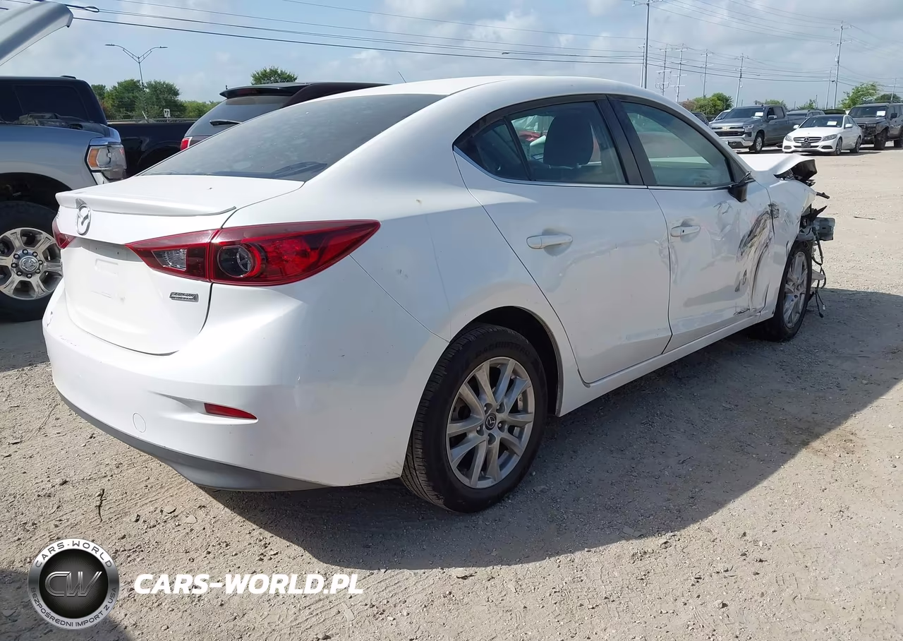2014 Mazda Mazda3 I Touring VIN:3MZBM1V73EM104458 - 4