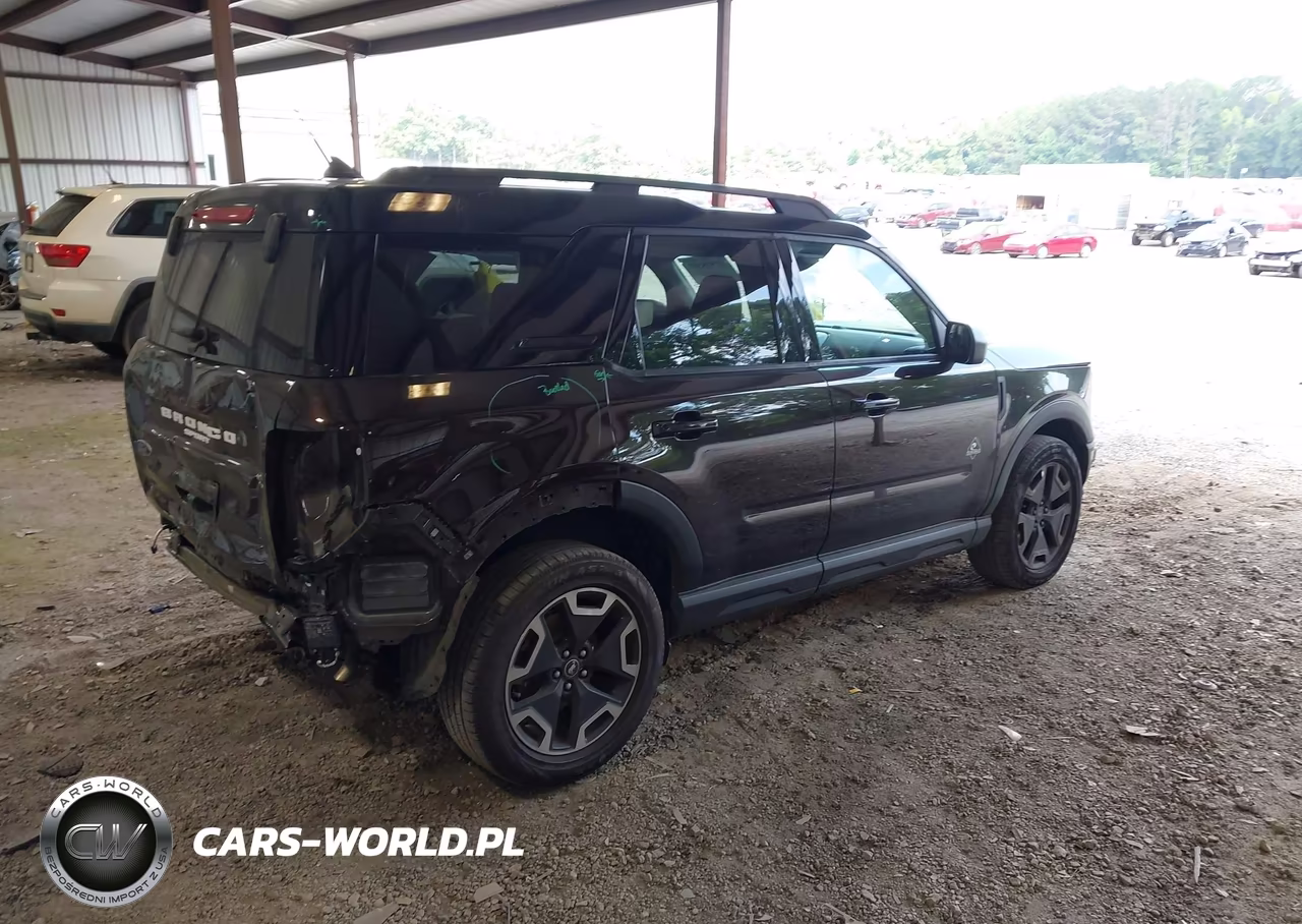 2021 Ford Bronco Sport Outer Banks VIN:3FMCR9C63MRA78667 - 4