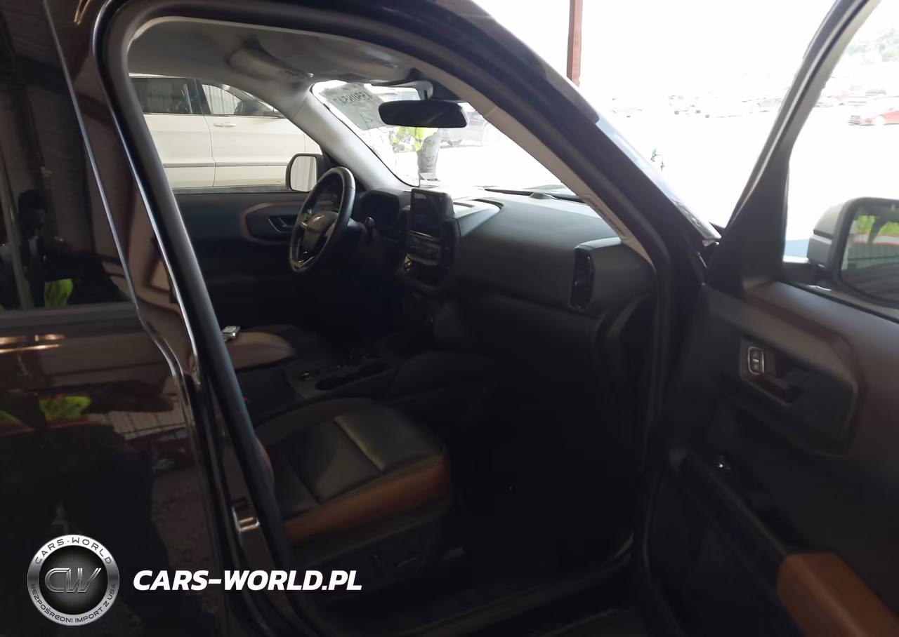 2021 Ford Bronco Sport Outer Banks VIN:3FMCR9C63MRA78667 - 5