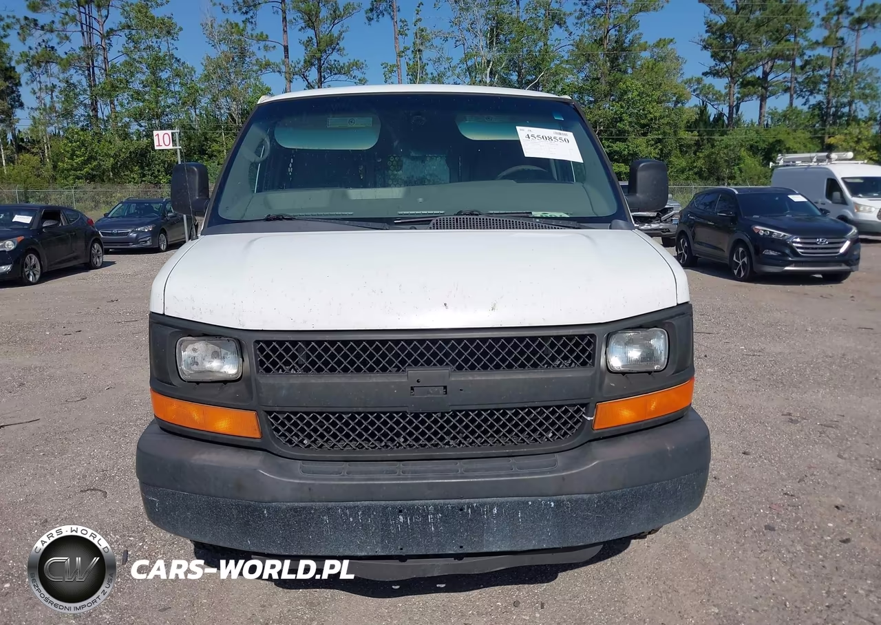 2015 Chevrolet Express 2500 Work Van VIN:1GCWGGCFXF1100835 - 12