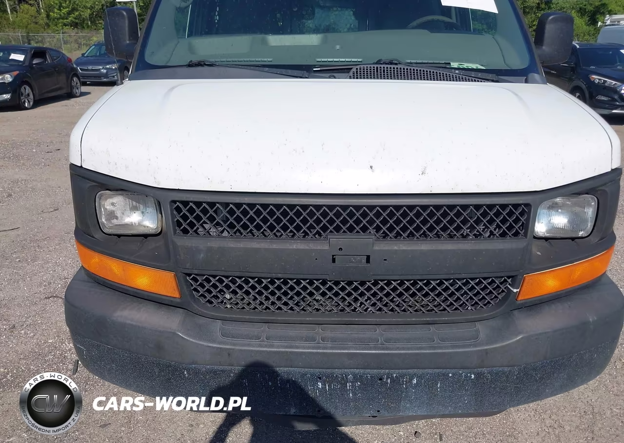 2015 Chevrolet Express 2500 Work Van VIN:1GCWGGCFXF1100835 - 6